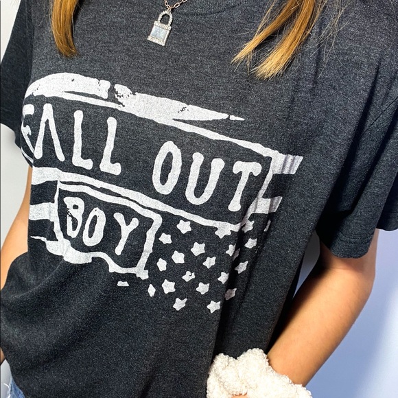 Fall Out Boy tee - Picture 2 of 4